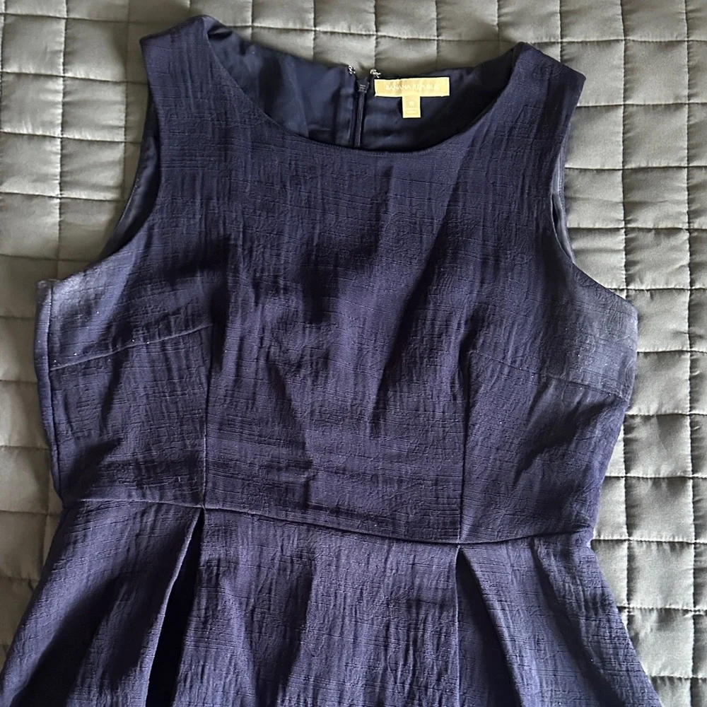 Banana Republic Sleeveless Textured Navy Fit-and-Flare Peplum Top Size 10 - Picture 1 of 8